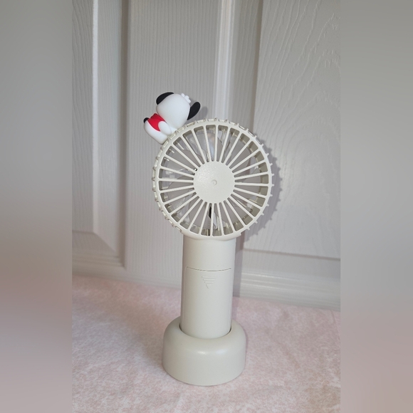 Sanrio Pochacco Handheld Fan – Portable USB/ Battery Powered (New, No Box) - Picture 3 of 4